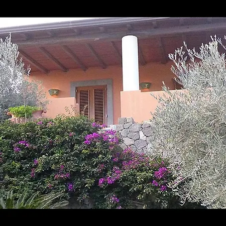 Casa Pirrera Asinelli 펜션 리파리